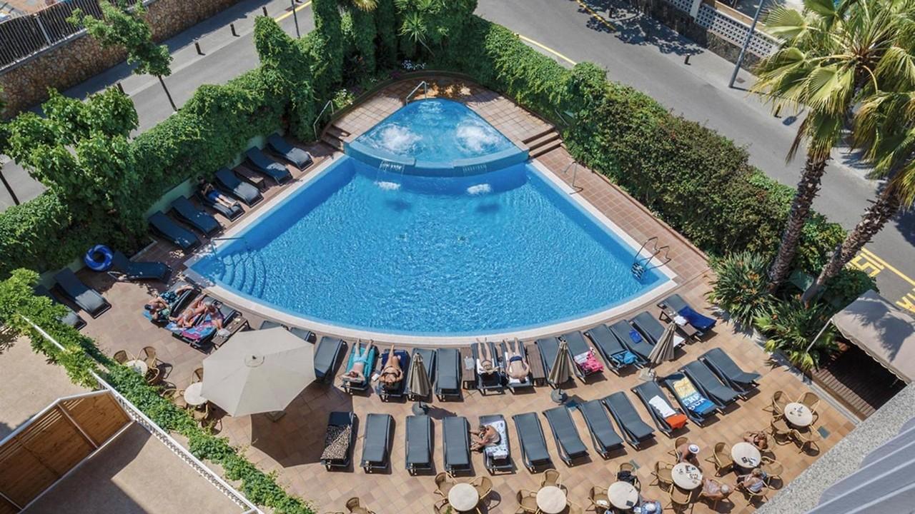 Hotel Acapulco - Сърцето на Каталуния  - Почивка в Коста Брава - полет от София - 7 нощувки