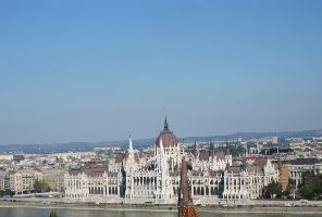 Предколедна Будапеща със самолет - без водач от България