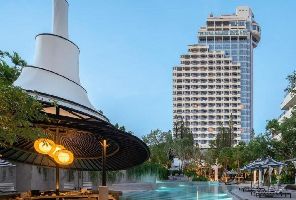 НОВА ГОДИНА в екзотичен Тайланд - 11 нощувки на остров Пукет - Royal Paradise Hotel and Spa 4*