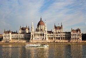 Будапеща със самолет - индивидуално пътуване